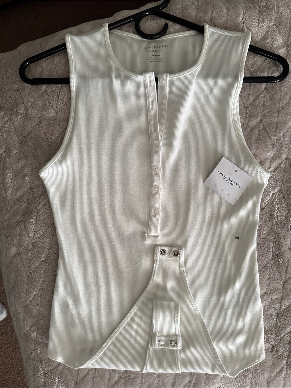 American Eagle Outfitters White Ribbed Henley Snap-Front Tank